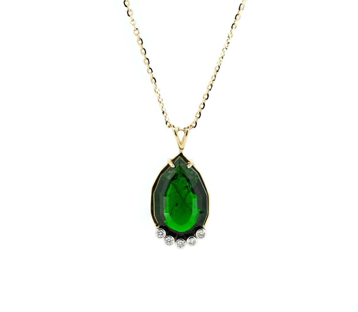 Gold necklace with green diopside - 1