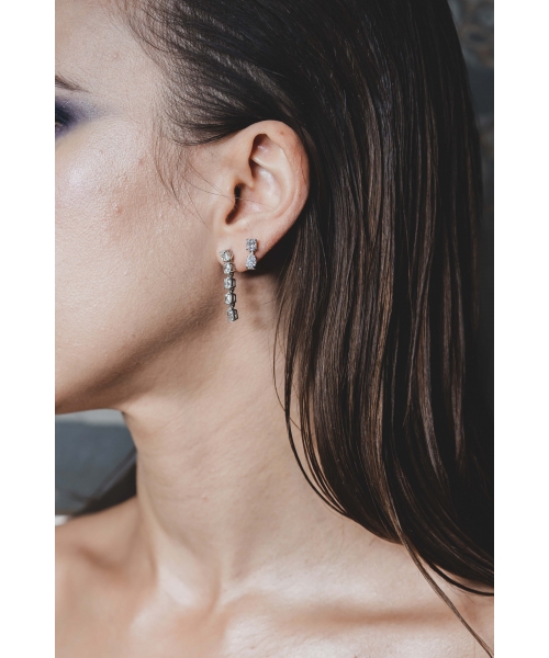 Gold stud earrings with fancy cut diamonds - 2