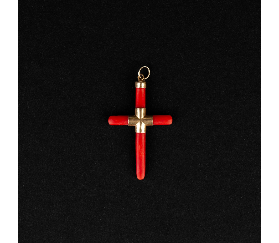 Gold cross pendant with coral, 19th century - 1
