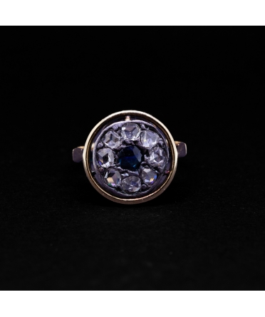 Gold ring with rose-cut diamonds and sapphire, first half of the 20th century - 1